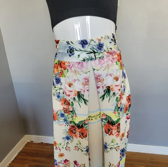 Asos Design Scuba Skirt with Mirrored Flower Print, VGUC, Size 12 - Picture 6 of 10